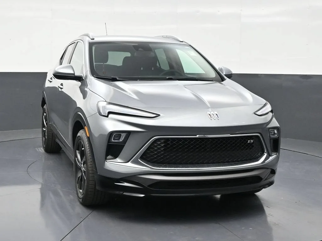 2024 Buick Encore GX Sport Touring photo 8