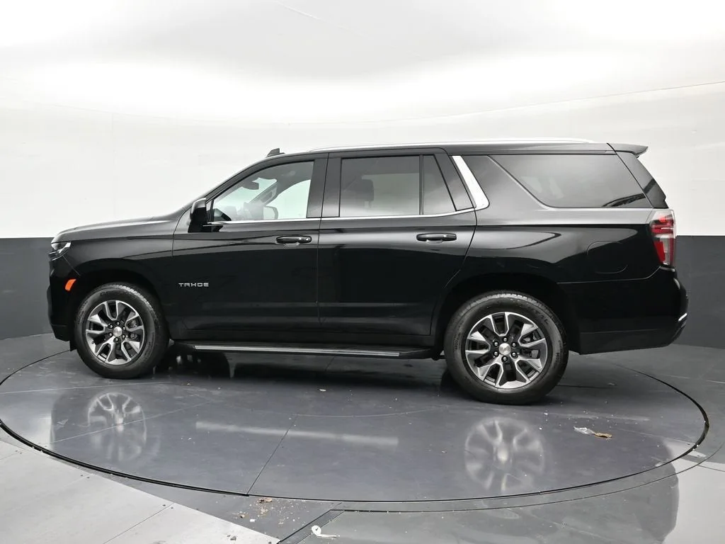 2024 Chevrolet Tahoe LT photo 2