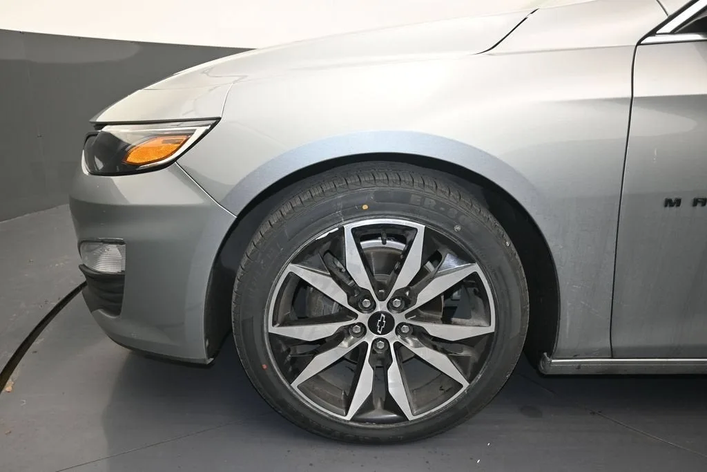 2024 Chevrolet Malibu RS photo 10