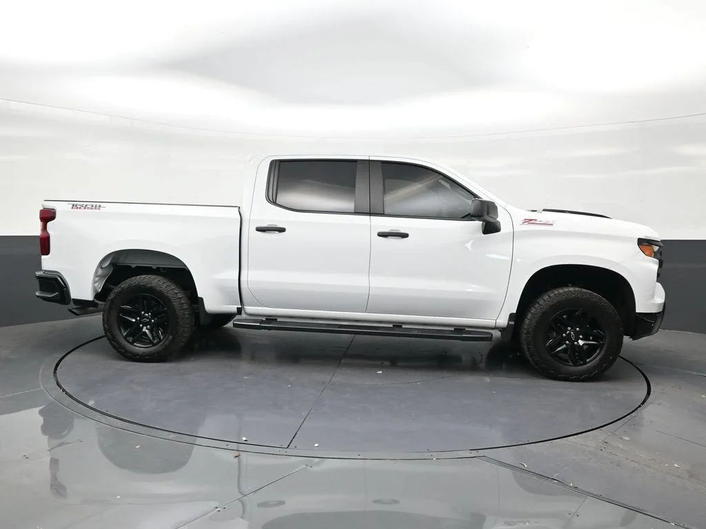 2024 Chevrolet Silverado 1500 Custom Trail Boss photo 6