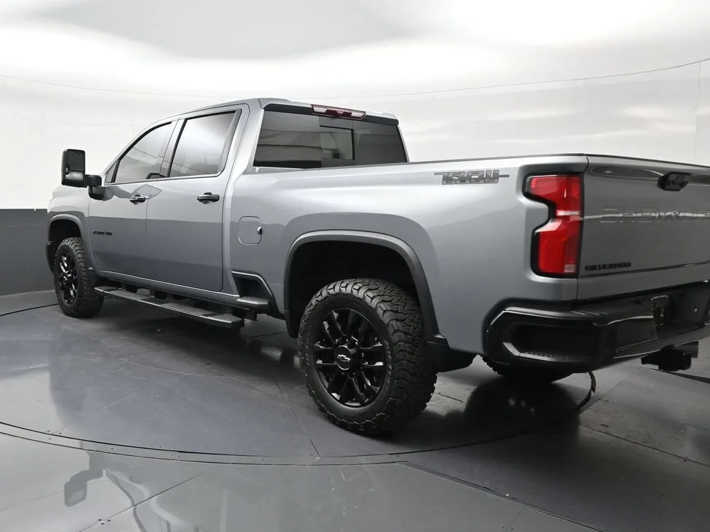 2026 Chevrolet Silverado 2500 HD LTZ photo 3