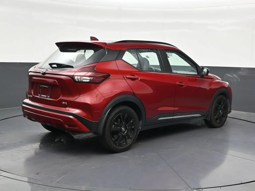 2023 Nissan Kicks SR Xtronic CVT photo 5