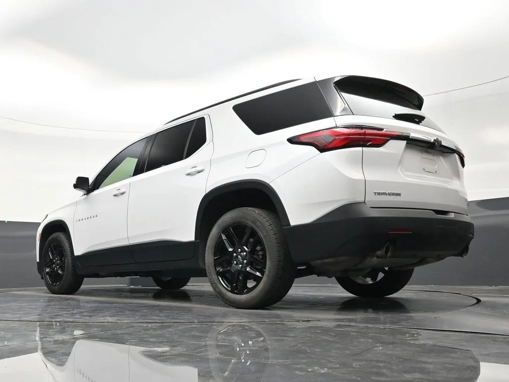 2022 Chevrolet Traverse LT Cloth photo 22