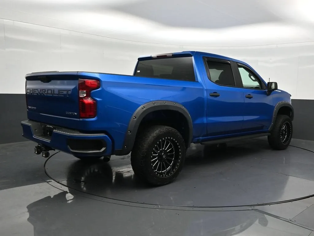 2022 Chevrolet Silverado 1500 Custom photo 5