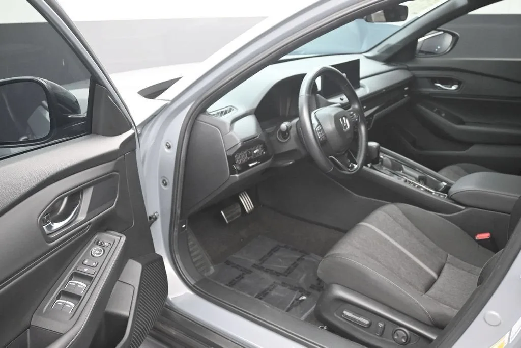 2025 Honda Accord Hybrid Sport photo 10