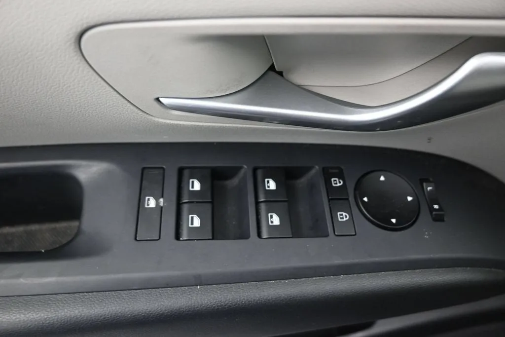 2025 Hyundai Tucson SEL Convenience photo 11