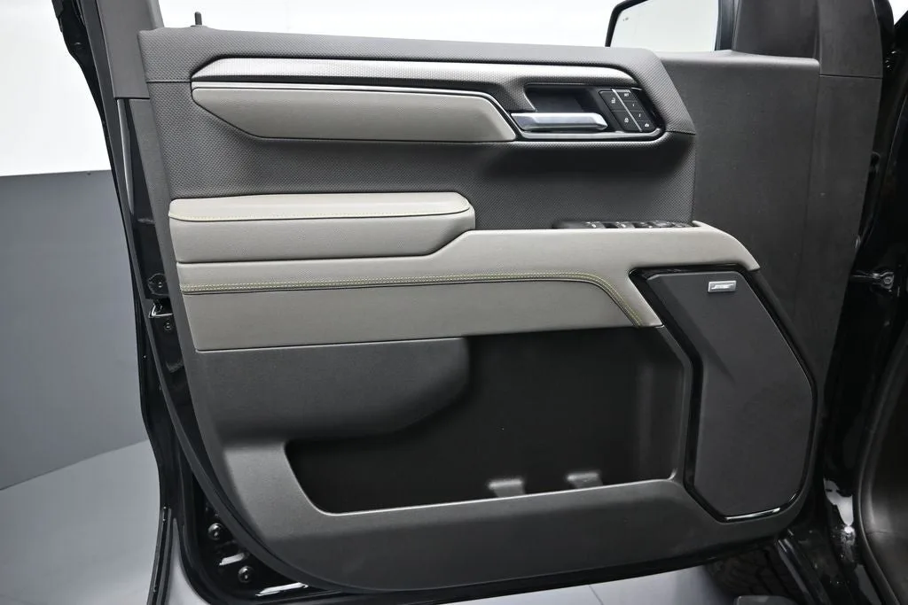 2026 Chevrolet Silverado 1500 ZR2 photo 11