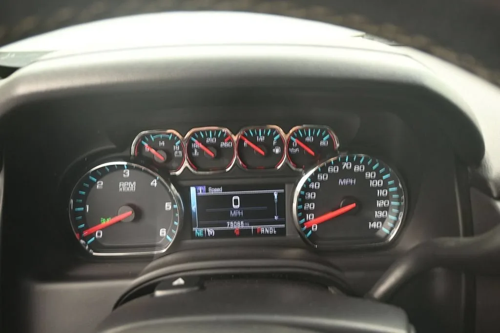 2019 Chevrolet Suburban LS photo 11