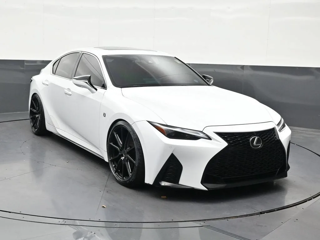 2023 Lexus IS 350 F SPORT photo 8