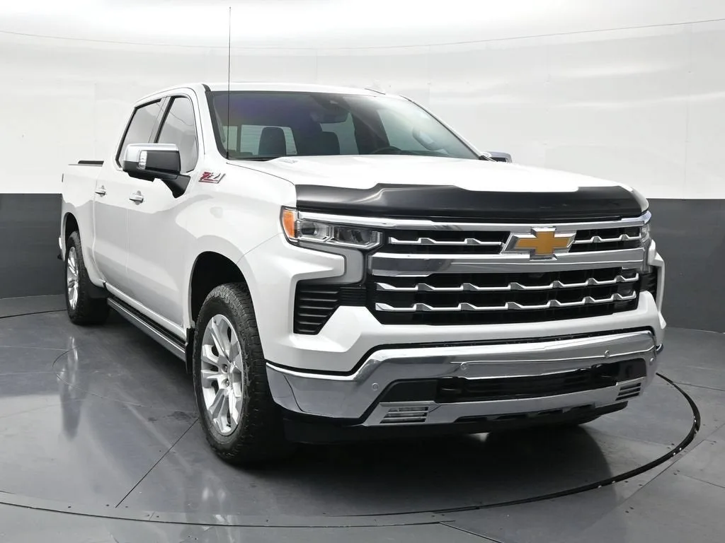2023 Chevrolet Silverado 1500 LTZ photo 7