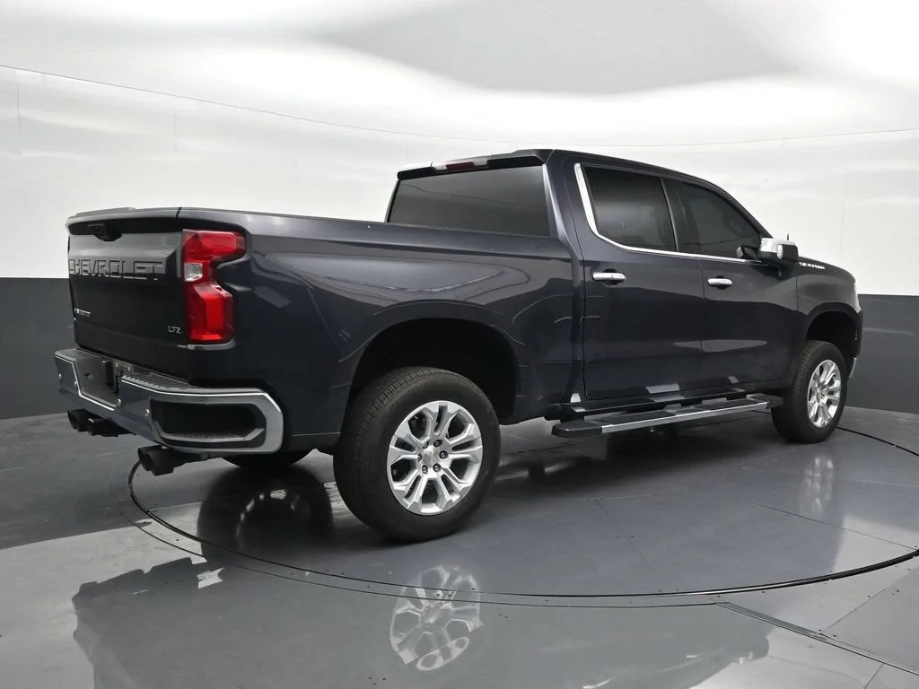 2023 Chevrolet Silverado 1500 LTZ photo 5