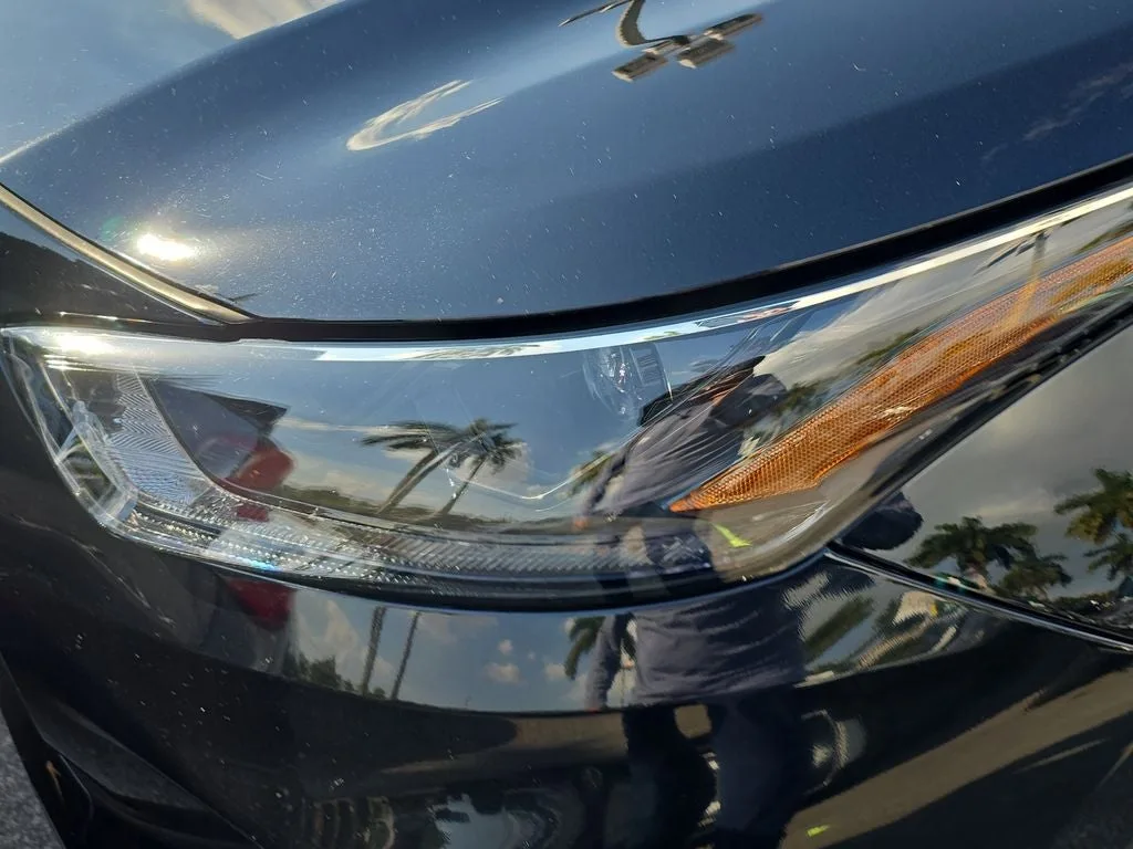 2023 Toyota Highlander LE photo 11