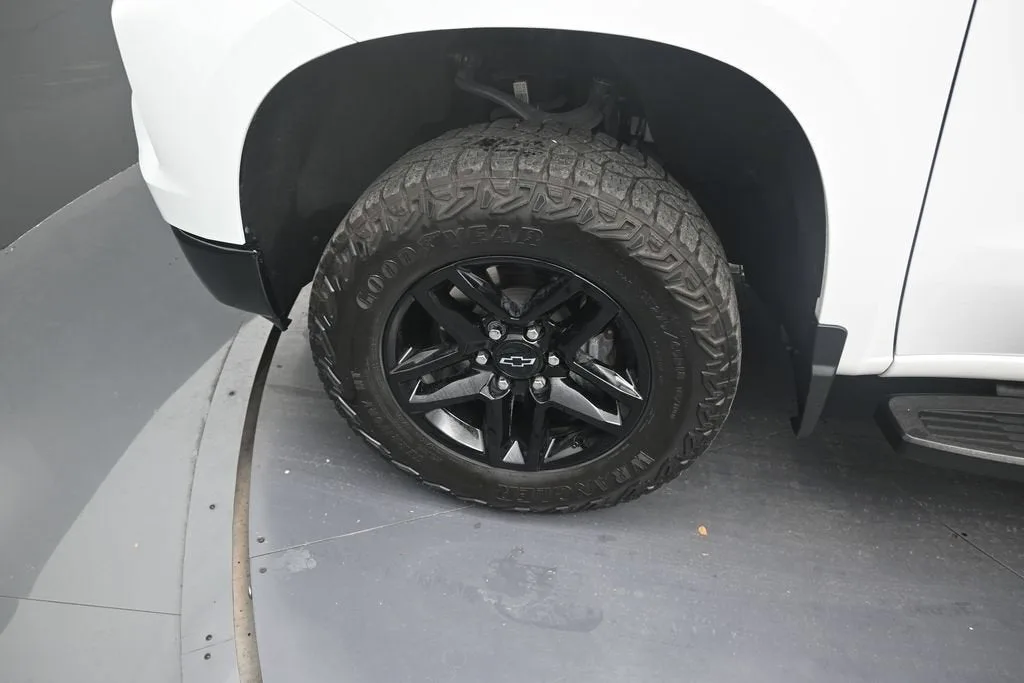 2024 Chevrolet Silverado 1500 Custom Trail Boss photo 9