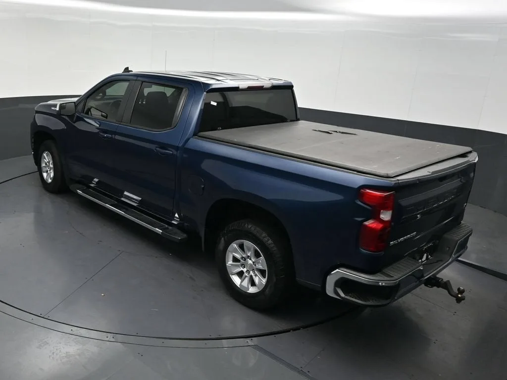 2021 Chevrolet Silverado 1500 LT photo 12