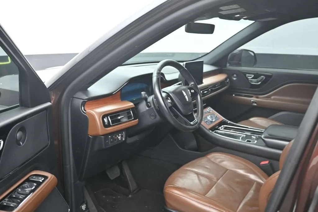 2020 Lincoln Aviator Reserve photo 10
