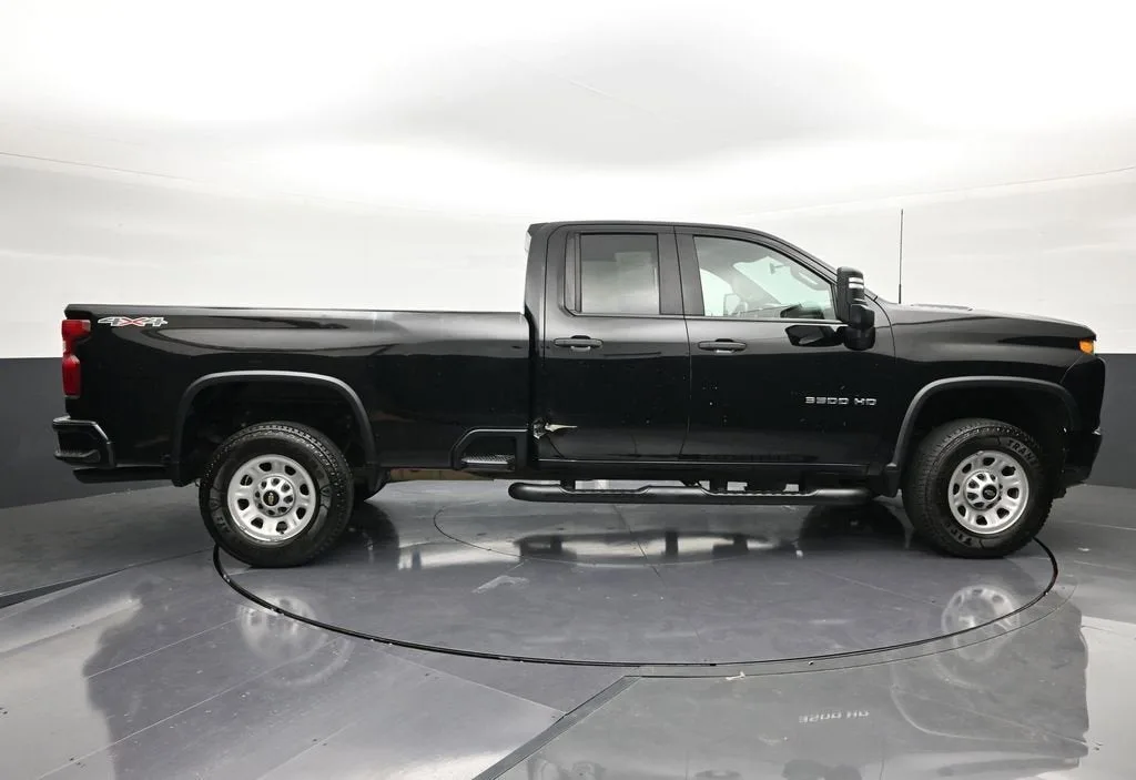 2021 Chevrolet Silverado 3500 HD WT photo 6