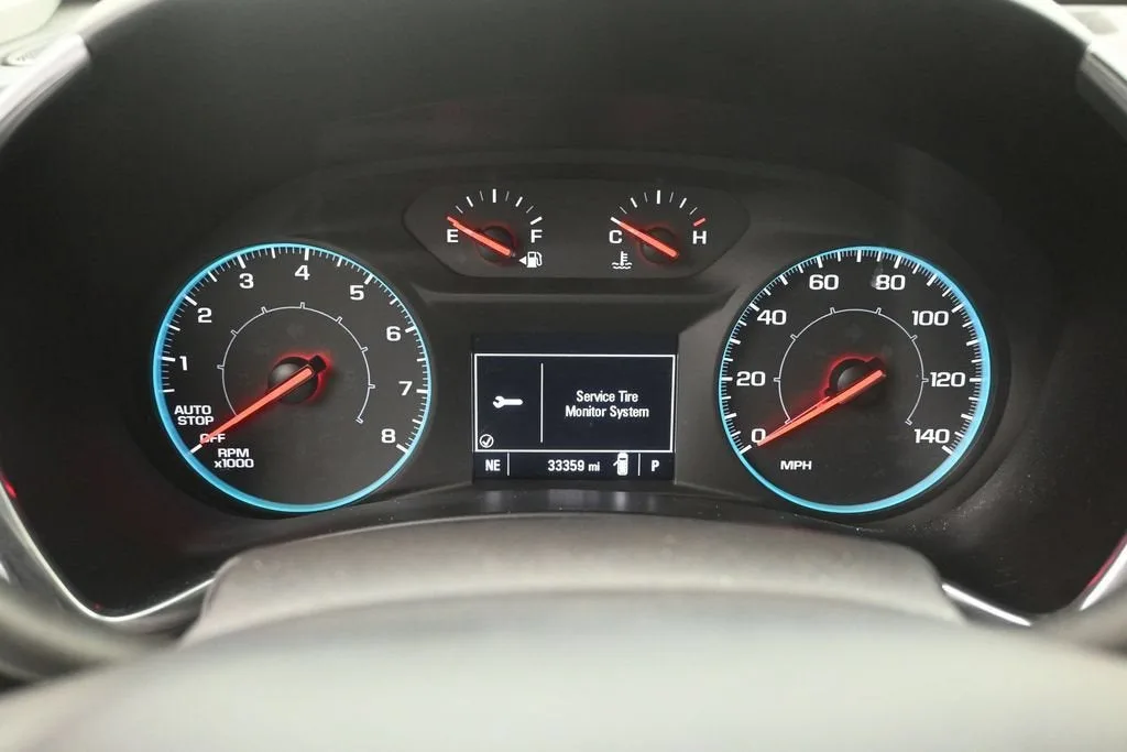2020 Chevrolet Equinox LS photo 11