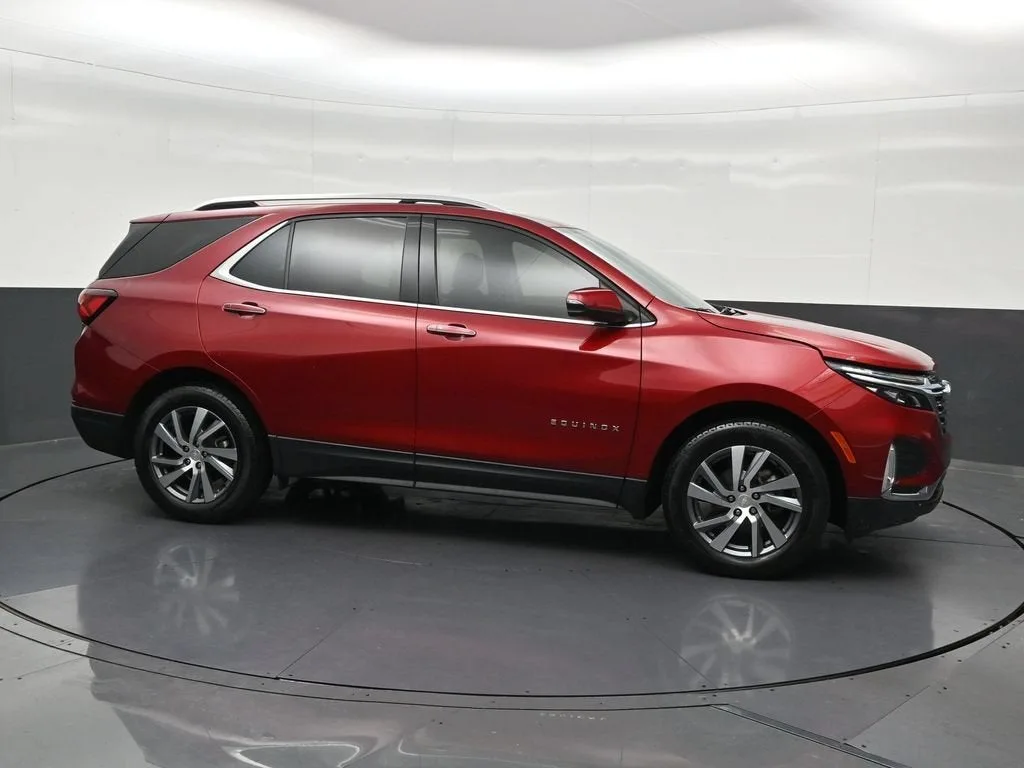 2024 Chevrolet Equinox Premier photo 7