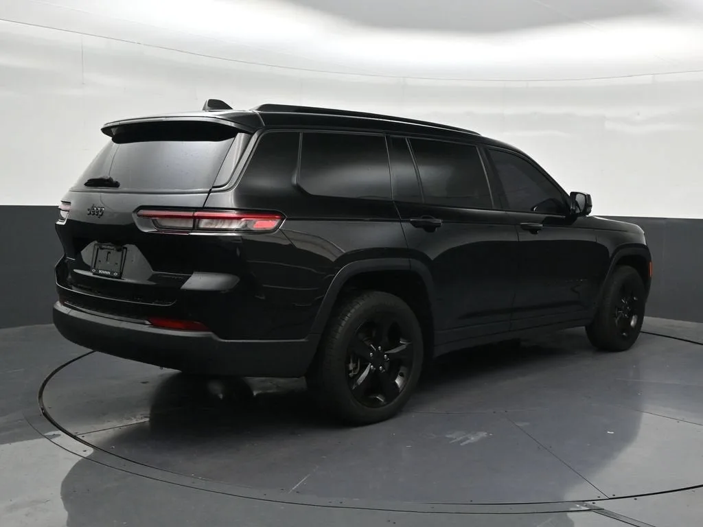2022 Jeep Grand Cherokee L Limited 4x2 photo 5