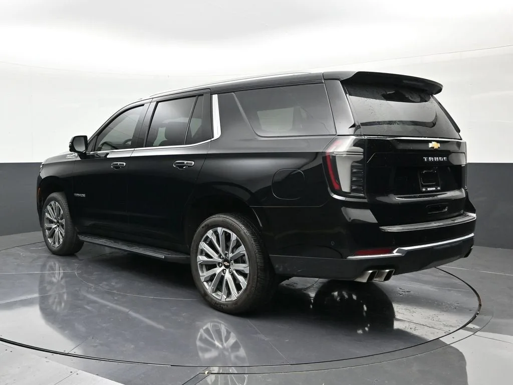 2025 Chevrolet Tahoe High Country photo 3