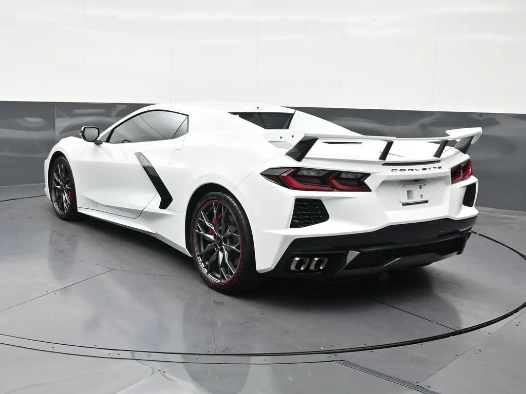 2024 Chevrolet Corvette Stingray 1LT photo 3