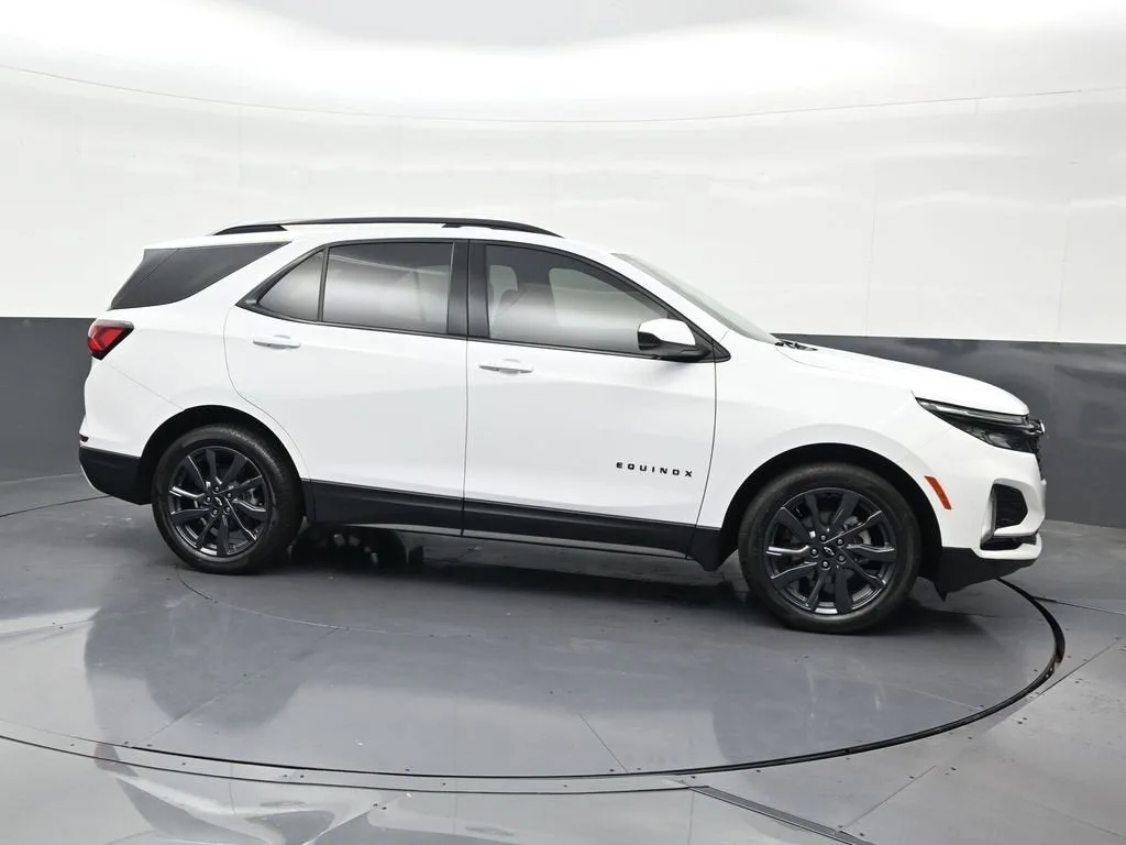 2024 Chevrolet Equinox RS photo 7