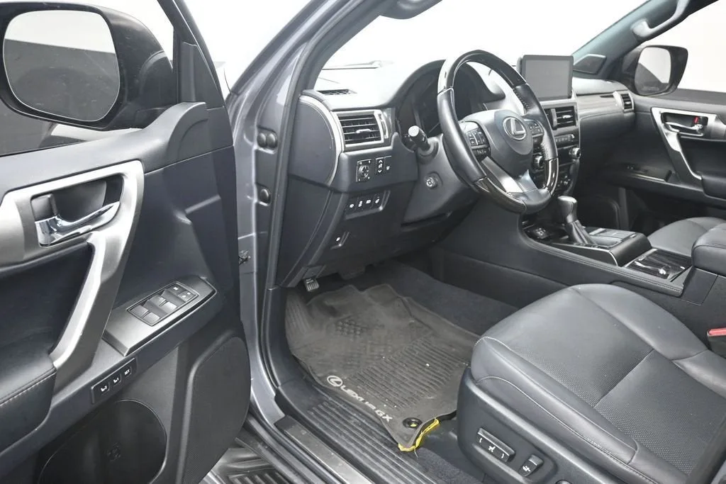 2023 Lexus GX GX 460 Premium photo 10