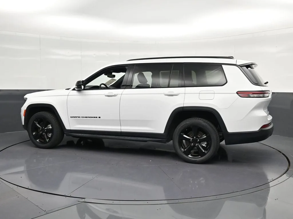 2023 Jeep Grand Cherokee L Altitude photo 8