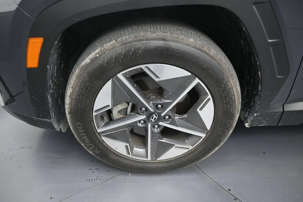2025 Hyundai Tucson SEL photo 9