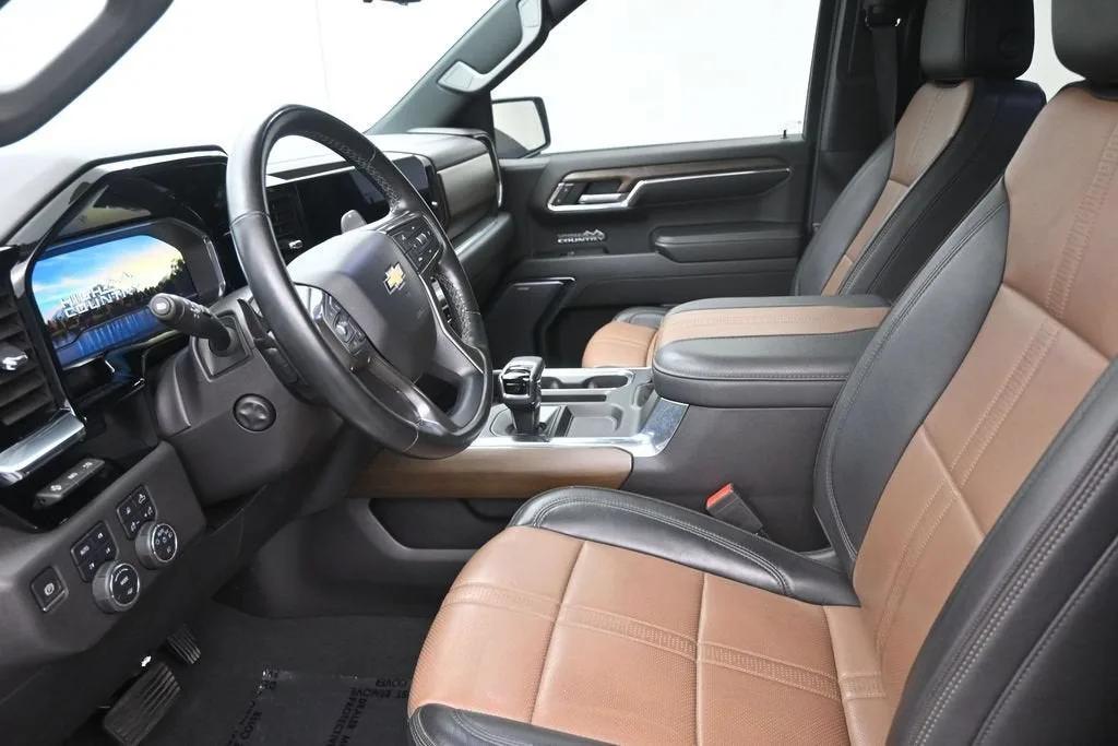 2024 Chevrolet Silverado 1500 High Country photo 12