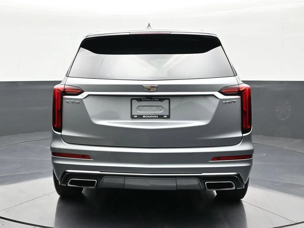 2023 Cadillac XT6 Luxury photo 4
