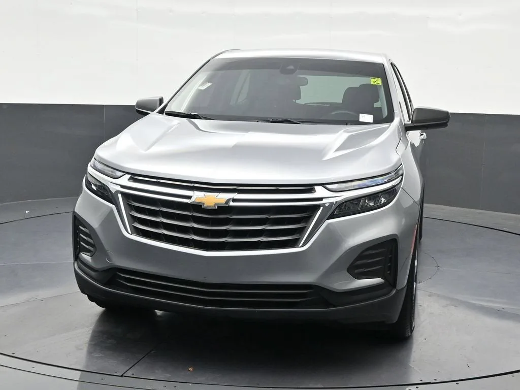 2024 Chevrolet Equinox LS photo 9