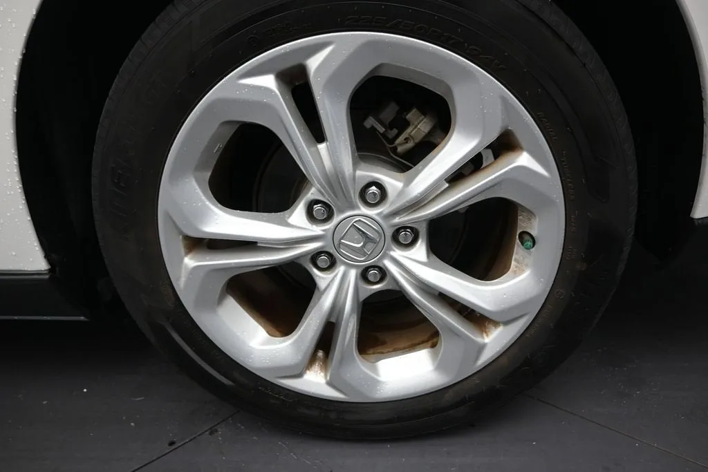 2023 Honda Accord LX photo 9