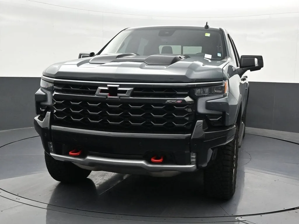 2026 Chevrolet Silverado 1500 ZR2 photo 9
