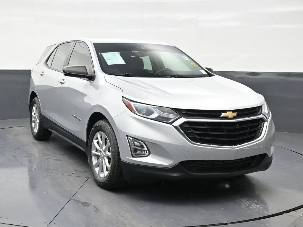 2021 Chevrolet Equinox LS photo 7