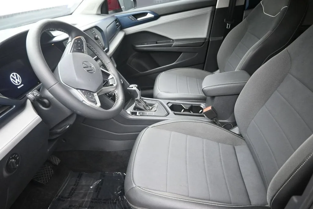 2024 Volkswagen Taos 1.5T SE photo 12
