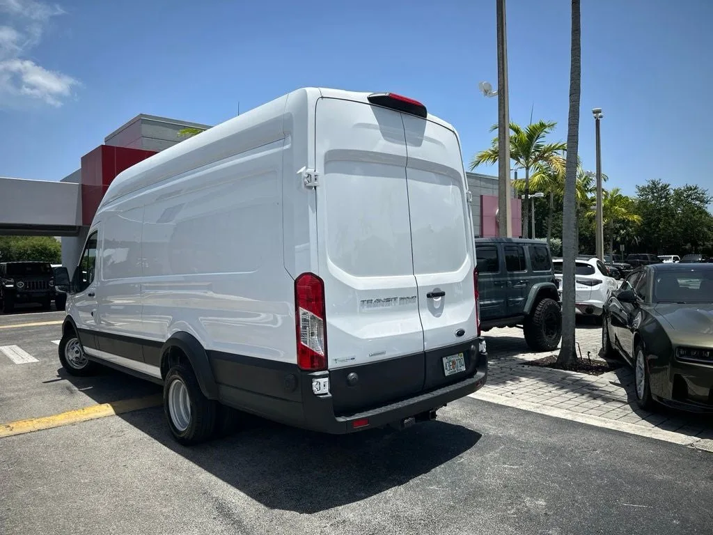 2024 Ford Transit-350 Base photo 7