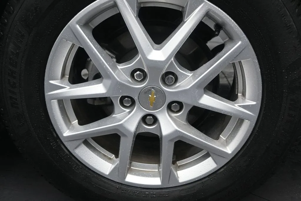 2022 Chevrolet Equinox LS photo 10