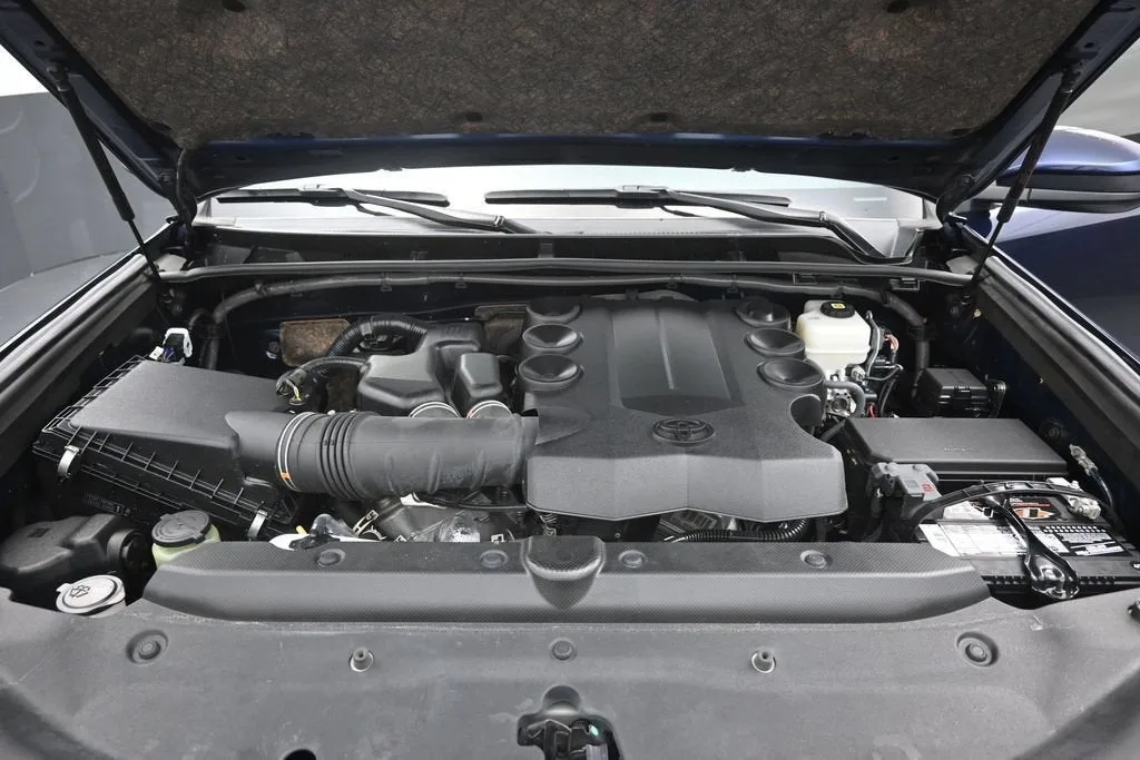 2024 Toyota 4Runner SR5 photo 12
