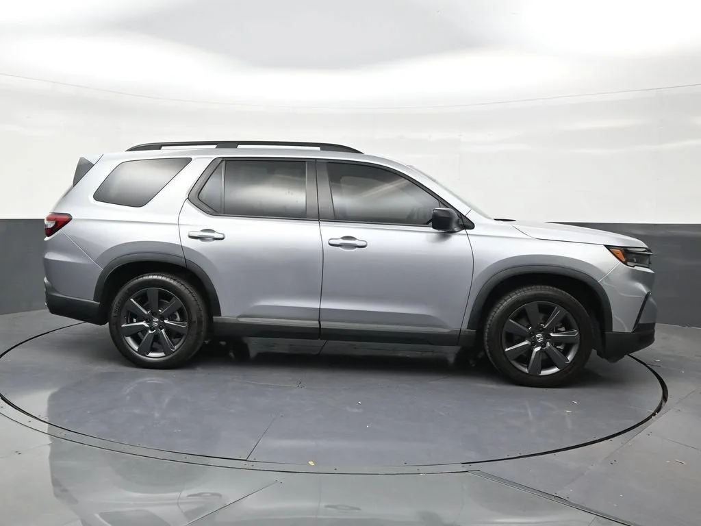 2025 Honda Pilot Sport photo 6