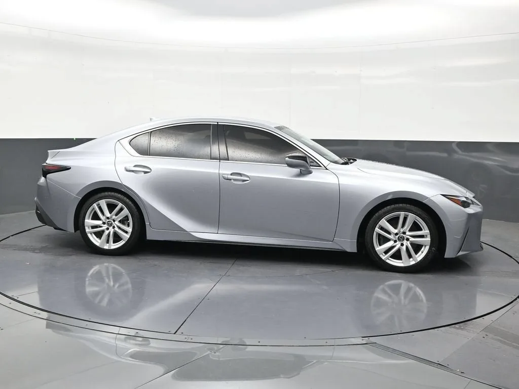 2021 Lexus IS 300 IS 300 photo 6