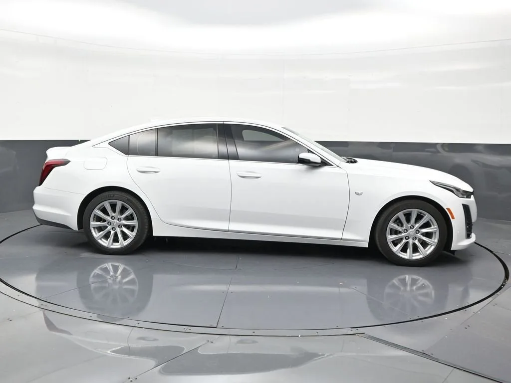 2023 Cadillac CT5 Luxury photo 6