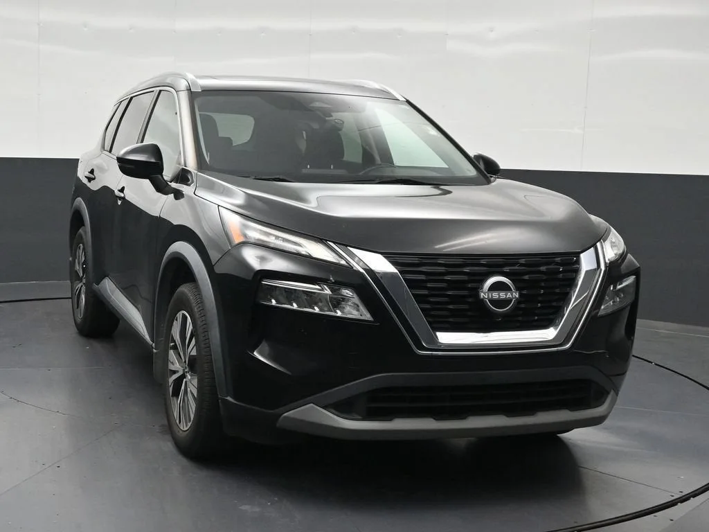 2022 Nissan Rogue SV photo 8