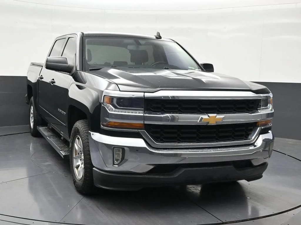 2017 Chevrolet Silverado 1500 LT photo 8