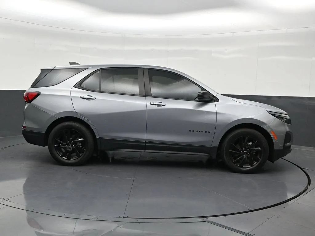 2024 Chevrolet Equinox LS photo 7