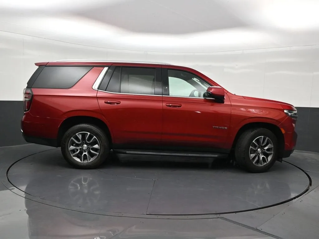 2022 Chevrolet Tahoe LT photo 7