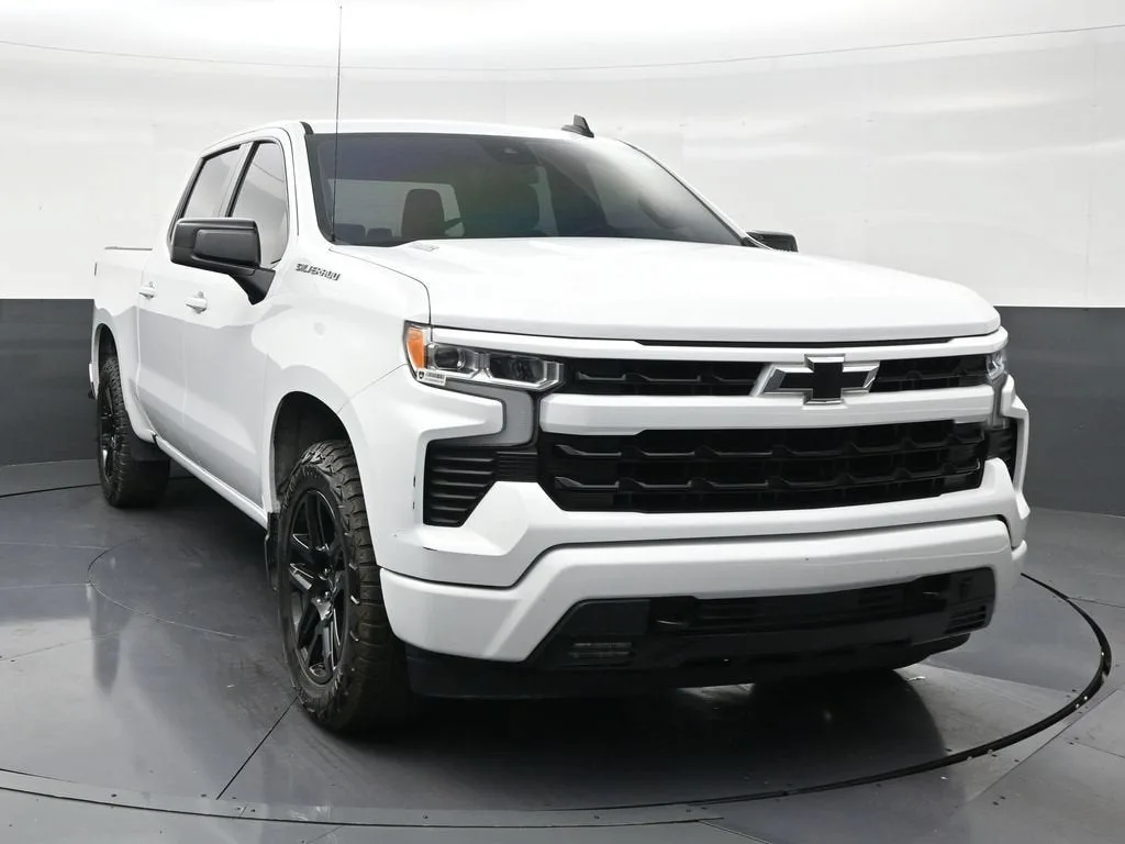2023 Chevrolet Silverado 1500 RST photo 7