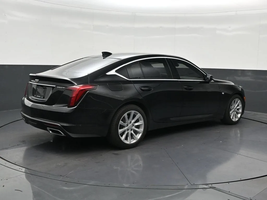 2024 Cadillac CT5 Luxury photo 5