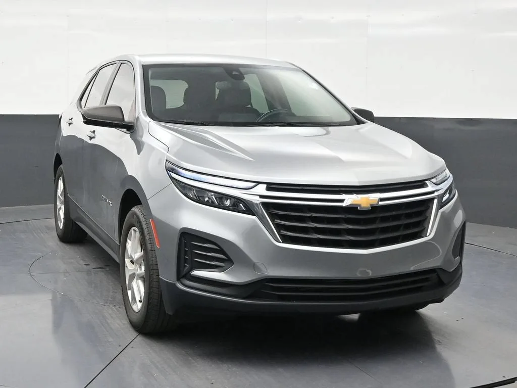 2024 Chevrolet Equinox LS photo 7