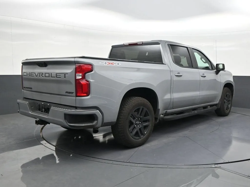 2025 Chevrolet Silverado 1500 RST photo 5